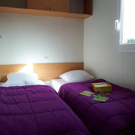 Camping Du Vieux Ch\u00e2teau 3*