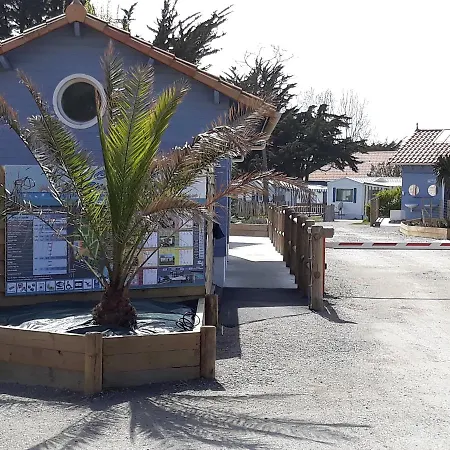 Camping Du Vieux Ch\u00e2teau