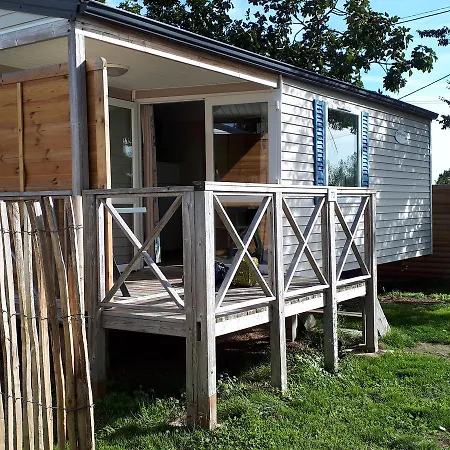 Camping Camping Du Vieux Ch\u00e2teau